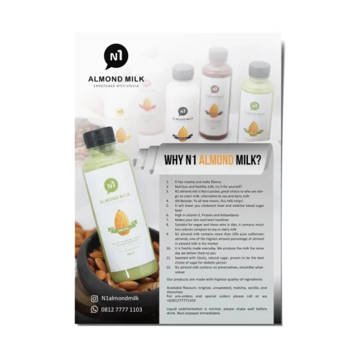 Desain flyer produk N1 Almond Milk Palembang menampilkan varian rasa matcha, original, vanilla, dan cokelat dengan keunggulan pemanis alami stevia dan bebas bahan pengawet.