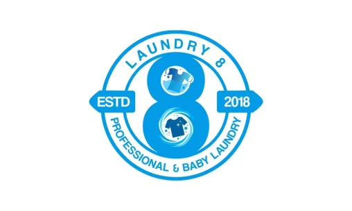 Portofolio Desain Logo Laundry 8 Palembang dengan emblem sirkular biru, angka 8 besar, dan ikon pakaian pusaran air.