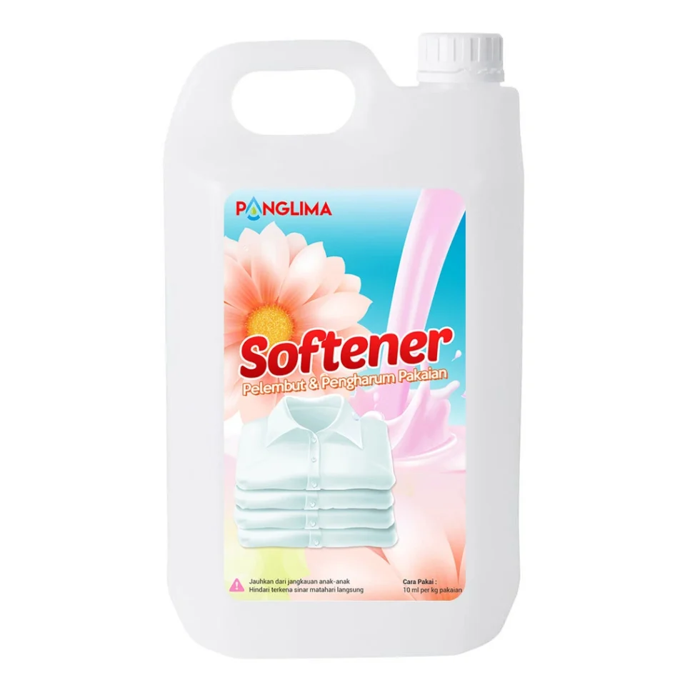 Portofolio desain sticker kemasan botol softener Panglima, menampilkan visual bunga pastel dan panduan takaran pelembut pakaian.