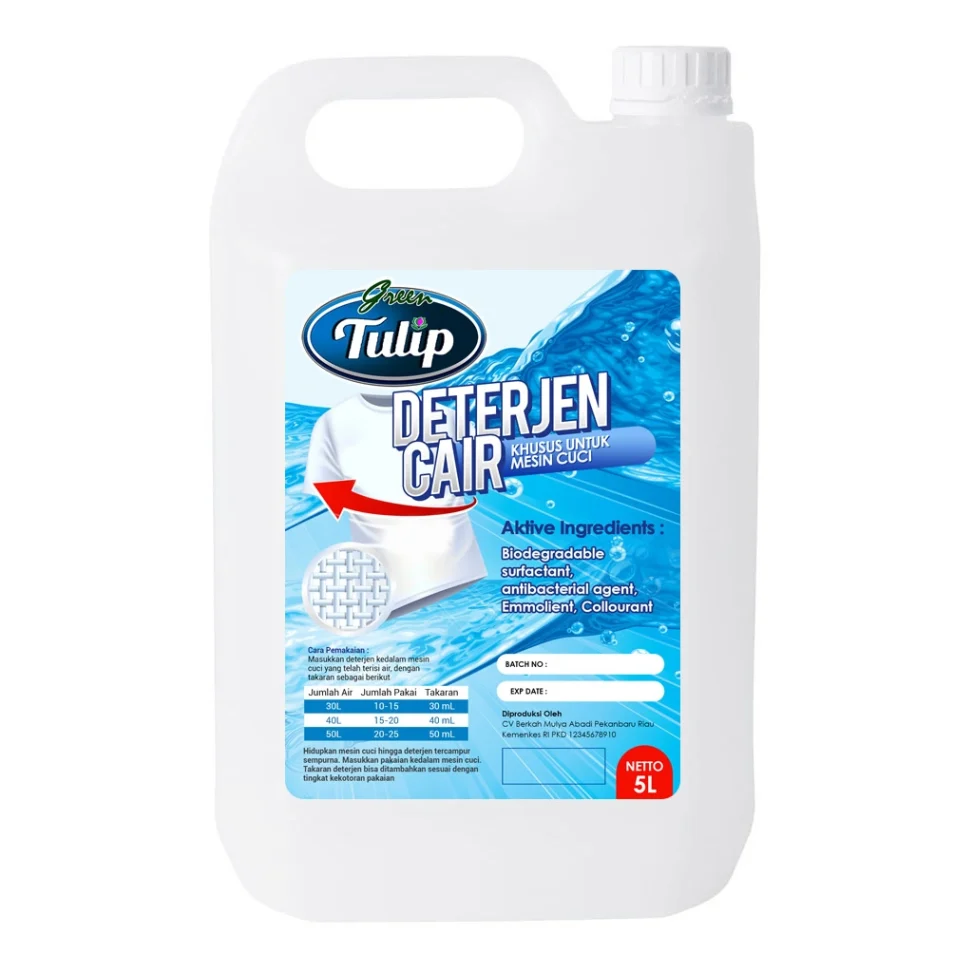 Portofolio desain sticker kemasan jerigen deterjen cair Green Tulip 5 liter, menampilkan tabel takaran cuci dan informasi bahan aktif yang informatif.